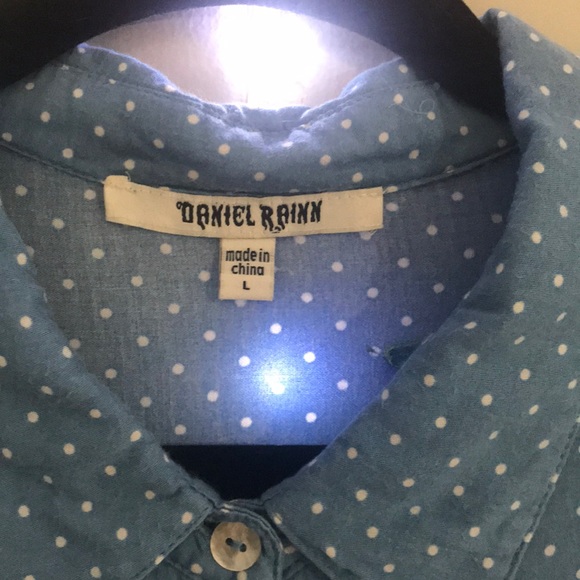 Daniel Rainn top - Picture 2 of 3